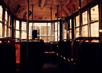 En Viena, el silencio en el transporte público es una norma social muy respetada