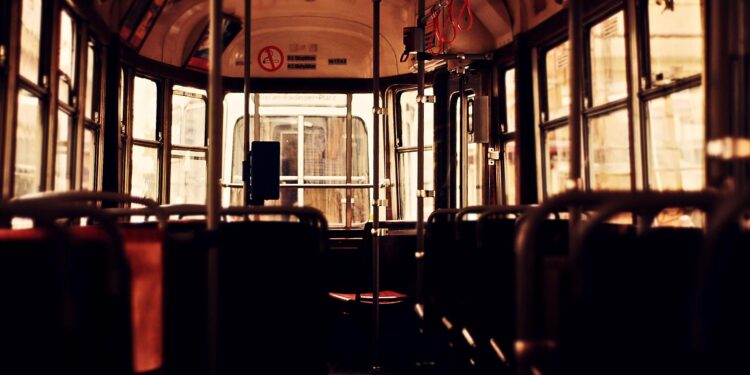 En Viena, el silencio en el transporte público es una norma social muy respetada