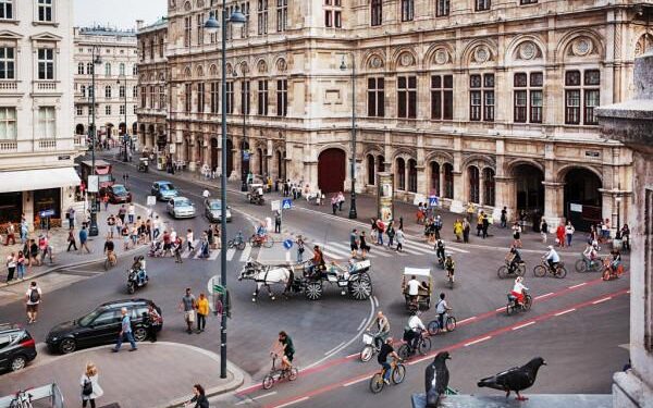 Europa impulsa el uso de la bicicleta como hábito saludable en ciudades